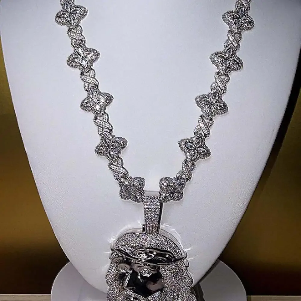Iced Out Clover Necklace A 68 F